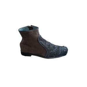 NEW MEHER KAKALIA women's queen neva boots in brown